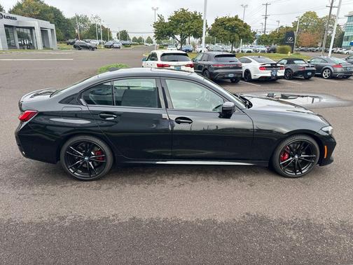 2023 BMW 330 xDrive