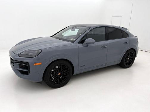 2025 Porsche Cayenne GTS