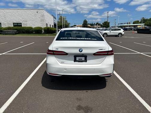 2025 BMW i5 xDrive40