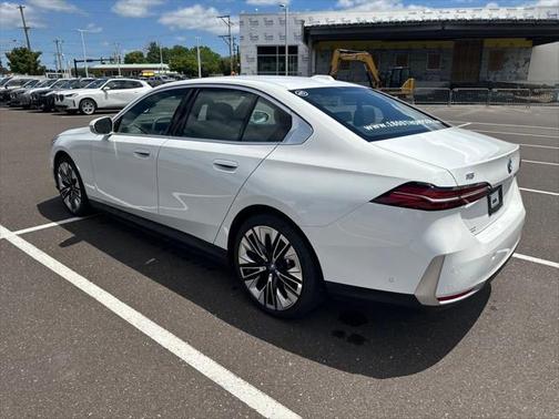 2025 BMW i5 xDrive40