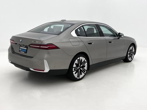 2026 BMW i5 xDrive40