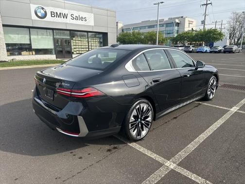2024 BMW 530 i xDrive