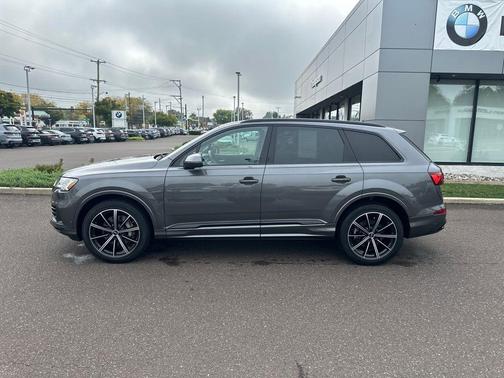 2023 Audi Q7 55 Premium Plus