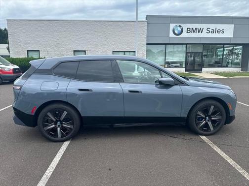 2025 BMW iX xDrive50