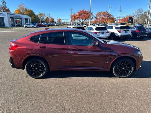 2023 BMW X4 xDrive30i