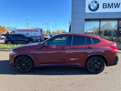 2023 BMW X4 xDrive30i