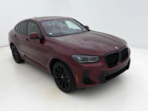 2023 BMW X4 xDrive30i