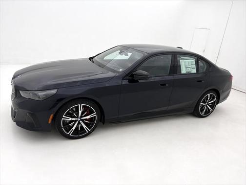 2025 BMW i5 M60