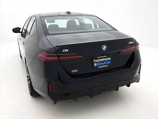 2025 BMW i5 M60