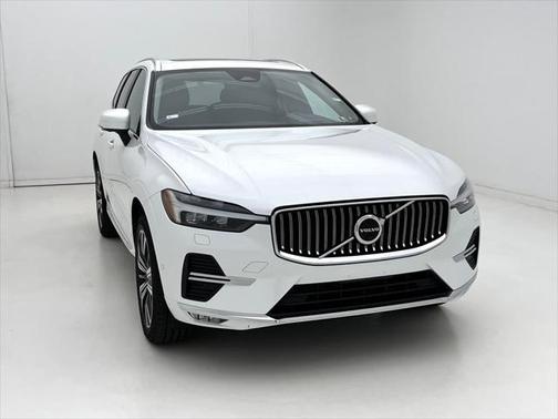 2022 Volvo XC60 B5 Inscription