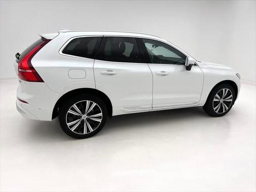 2022 Volvo XC60 B5 Inscription