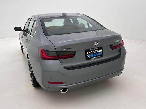 2026 BMW 330 i xDrive