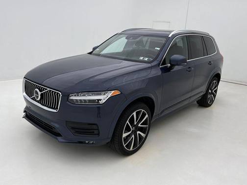 2020 Volvo XC90 T6 Momentum