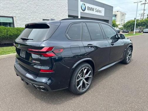 2025 BMW X5 M60i