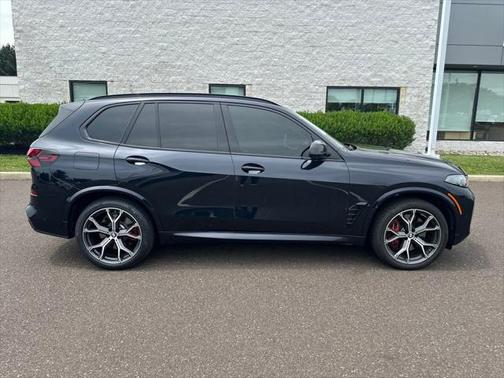 2025 BMW X5 M60i