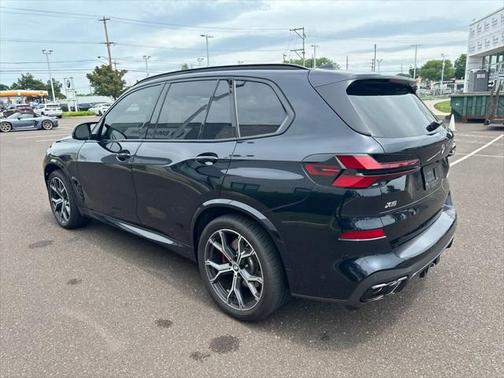 2025 BMW X5 M60i