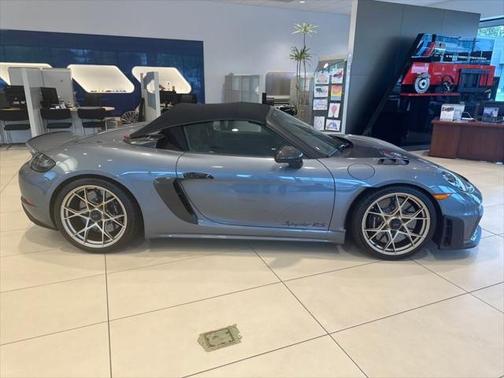 2024 Porsche 718 Spyder RS