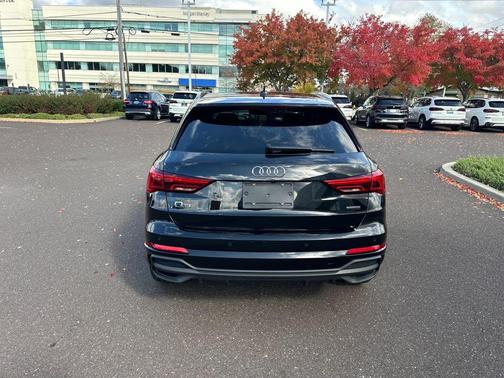 2024 Audi Q3 45 S line Premium Plus