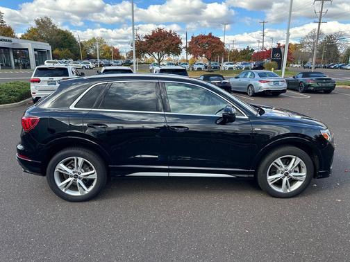 2024 Audi Q3 45 S line Premium Plus