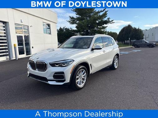 White Metallic 2022 BMW X5 xDrive40i