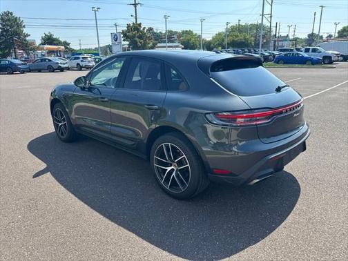 2024 Porsche Macan Base