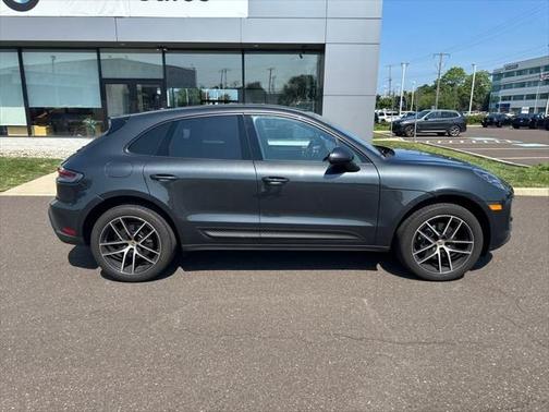 2024 Porsche Macan Base