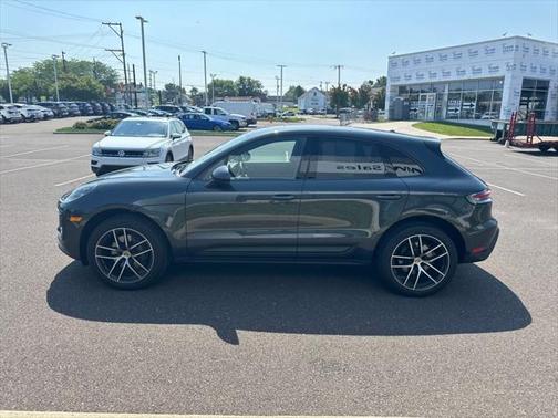 2024 Porsche Macan Base