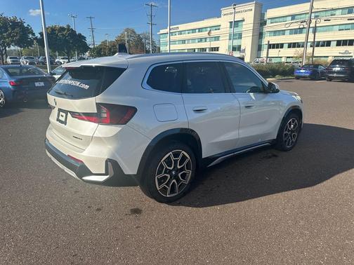 2025 BMW X1 xDrive28i