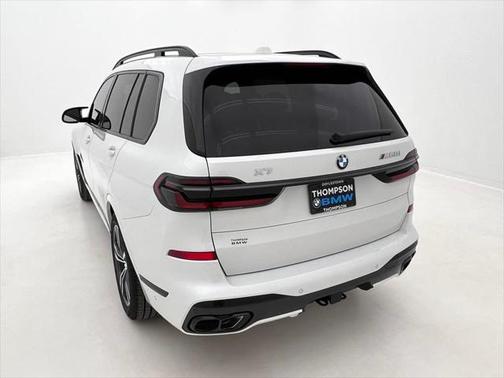 2025 BMW X7 M60i