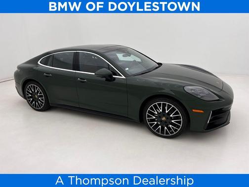 2025 Porsche Panamera 4