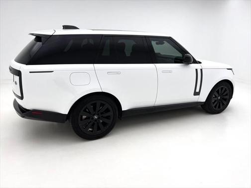 2023 Land Rover Range Rover P530 SE