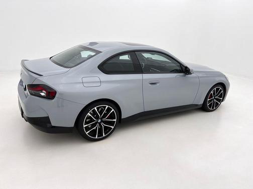 2023 BMW 230 i xDrive