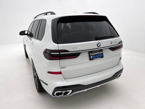 2026 BMW X7 M60i