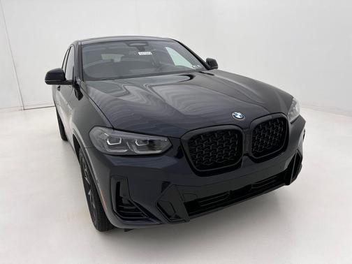 2025 BMW X4 xDrive30i