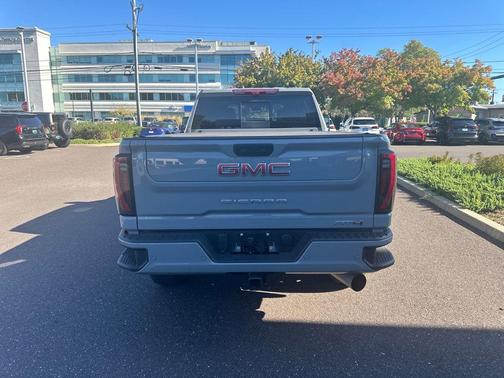 2025 GMC Sierra 2500 AT4