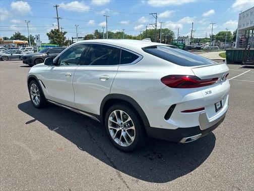 2023 BMW X6 xDrive40i