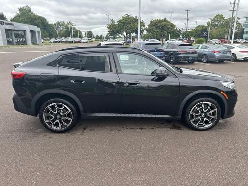 2025 BMW X2 xDrive28i