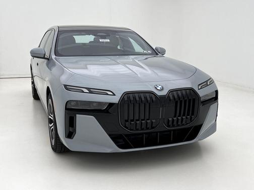 2026 BMW 740 xDrive