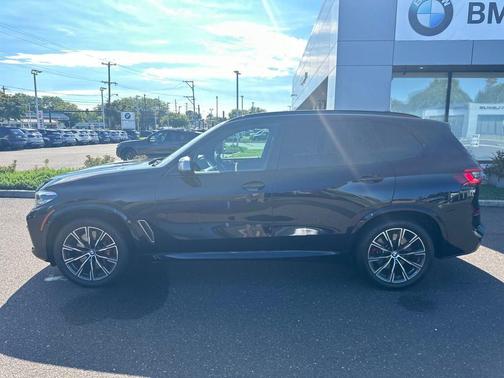 2023 BMW X5 M50i