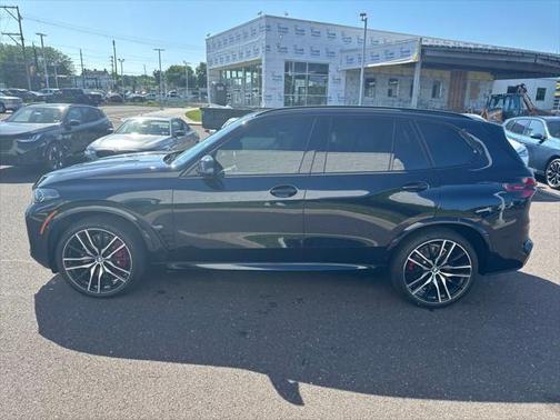 2024 BMW X5 M60i