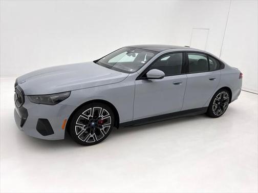 2025 BMW i5 xDrive40
