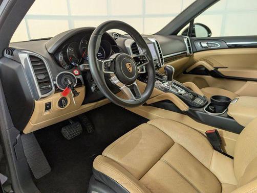 2018 Porsche Cayenne Cayenne