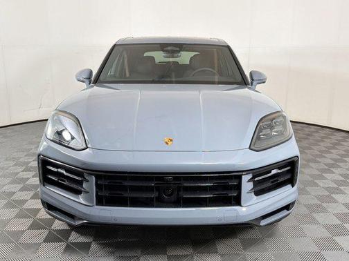Arctic Grey 2026 Porsche Cayenne Cayenne
