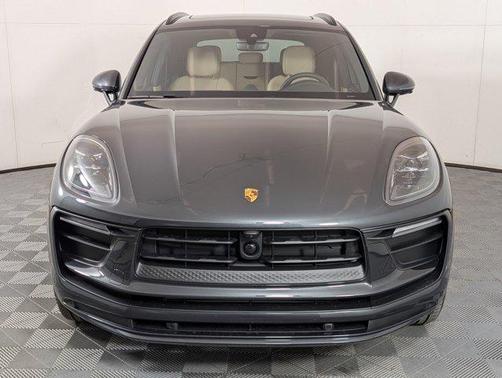 2026 Porsche Macan AWD