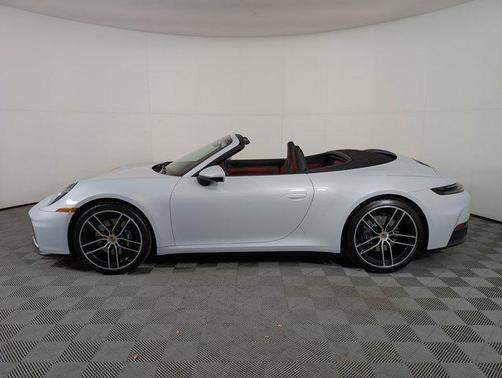 2025 Porsche 911 Carrera