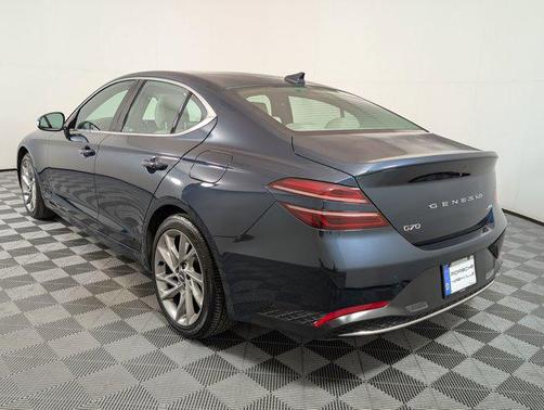 2022 Genesis G70 2.0T AWD