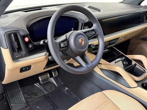 Chromite Black Metallic 2026 Porsche Cayenne S