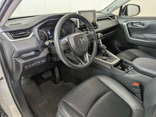 2021 Toyota RAV4 Hybrid XLE Premium