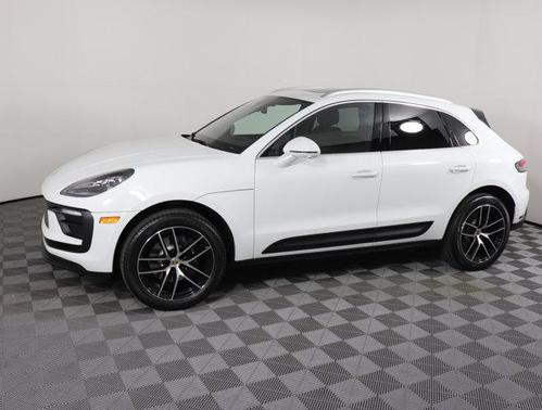 2024 Porsche Macan Base