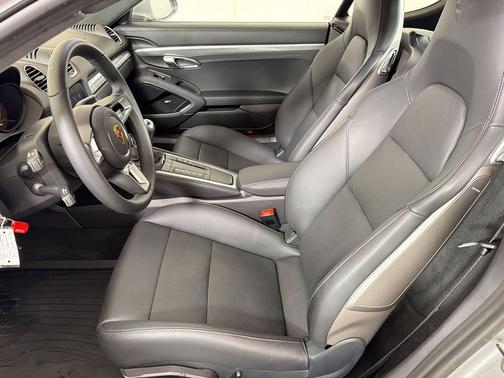 GT Silver Metallic 2025 Porsche 718 Cayman GTS 4.0